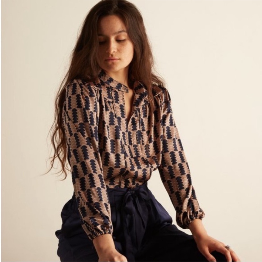 The Odells Poet Blouse in “window pane” print‎ size xs